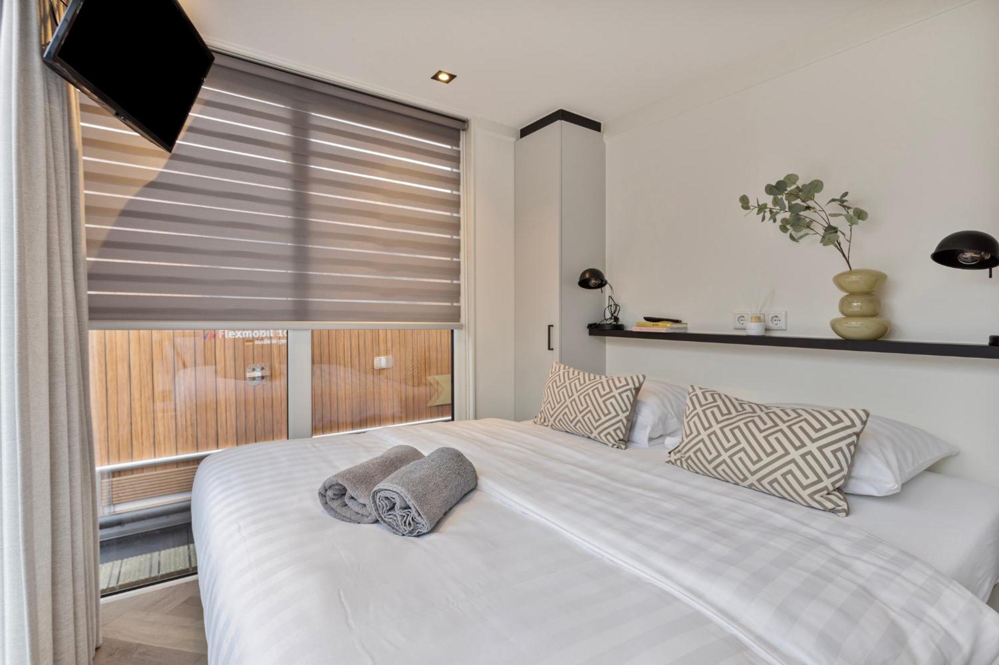 Luxurious Waterloft Near Beach And Centre By Weltevreden Experience Zeewolde Zewnętrze zdjęcie