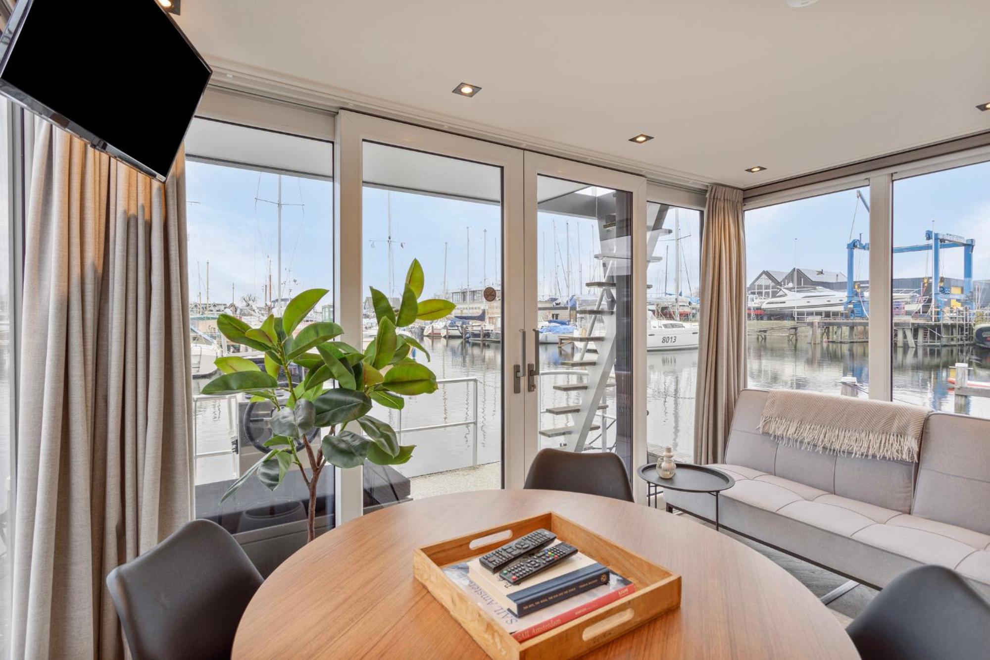 Luxurious Waterloft Near Beach And Centre By Weltevreden Experience Zeewolde Zewnętrze zdjęcie