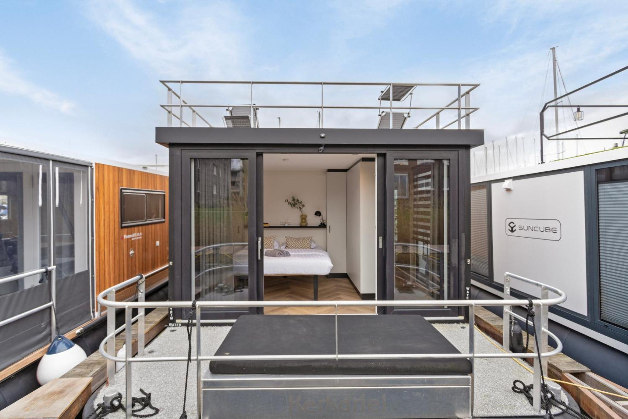 Luxurious Waterloft Near Beach And Centre By Weltevreden Experience Zeewolde Zewnętrze zdjęcie