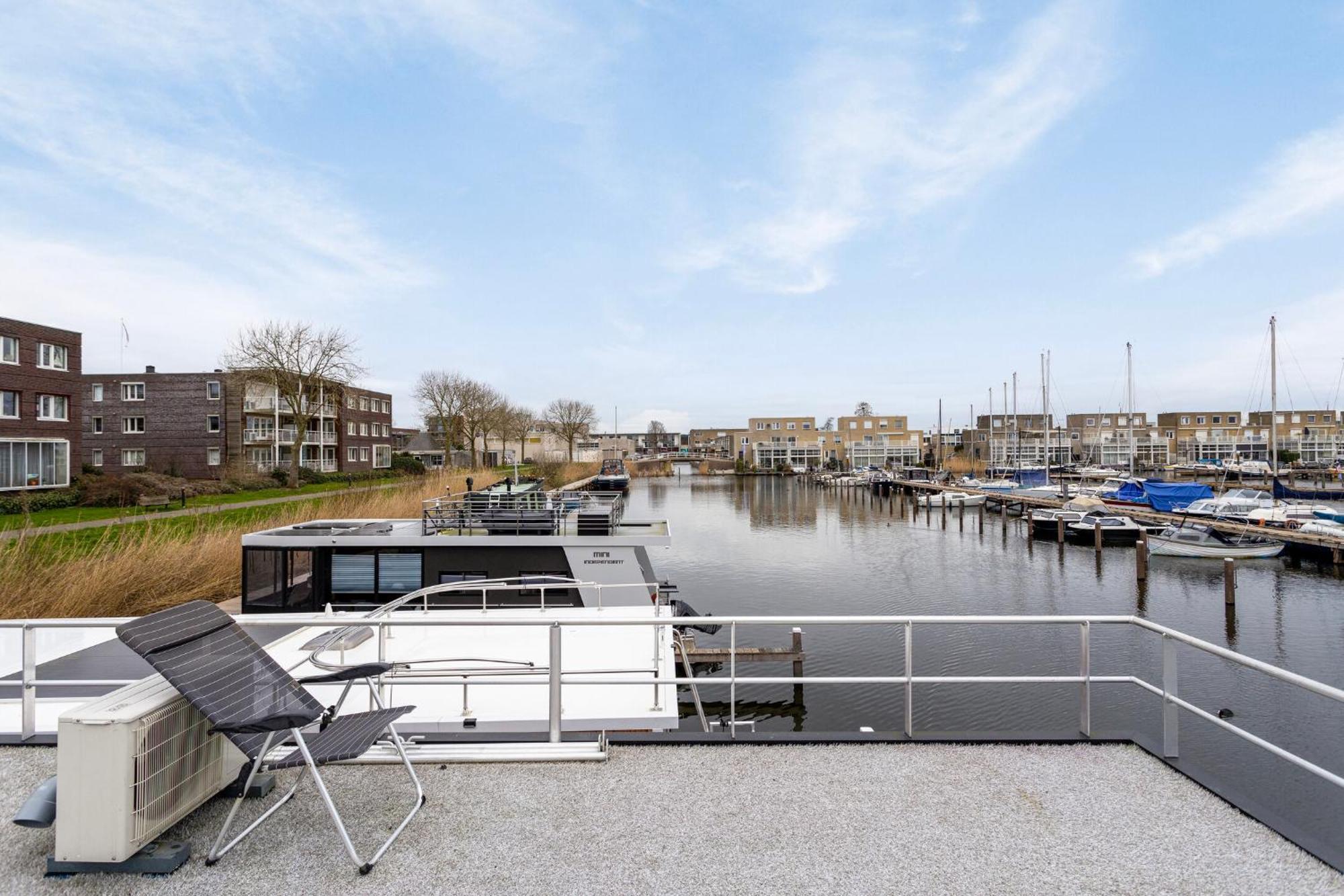 Luxurious Waterloft Near Beach And Centre By Weltevreden Experience Zeewolde Zewnętrze zdjęcie