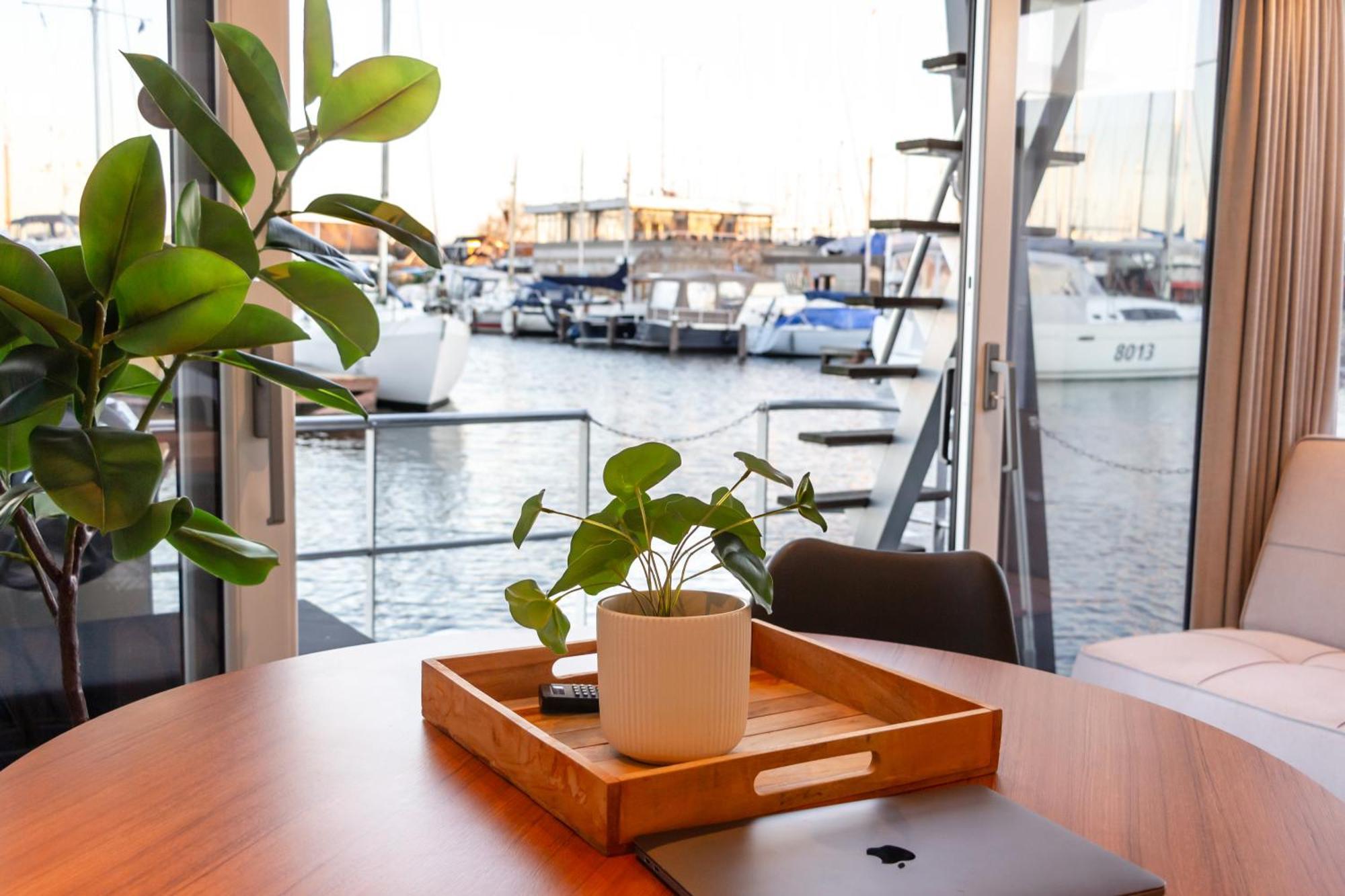 Luxurious Waterloft Near Beach And Centre By Weltevreden Experience Zeewolde Zewnętrze zdjęcie